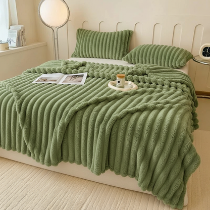 Plaid Luxe en Fausse Fourrure de Lapin Ultra Doux pour Lit & Canapé